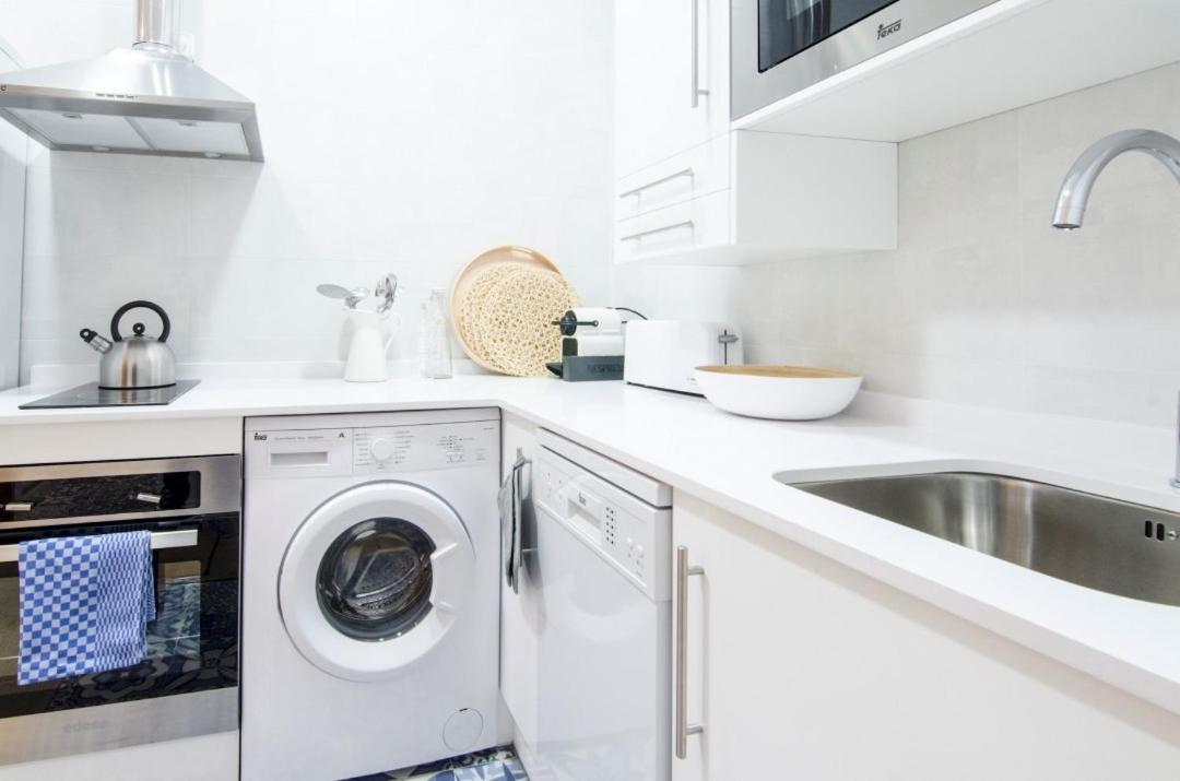 Apartamento Comfy And Centric- 2Bd 1Bth- Espoz Y Mina Madrid Exterior foto