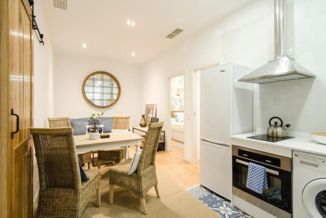 Apartamento Comfy And Centric- 2Bd 1Bth- Espoz Y Mina Madrid Exterior foto