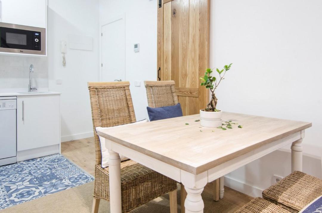 Apartamento Comfy And Centric- 2Bd 1Bth- Espoz Y Mina Madrid Exterior foto